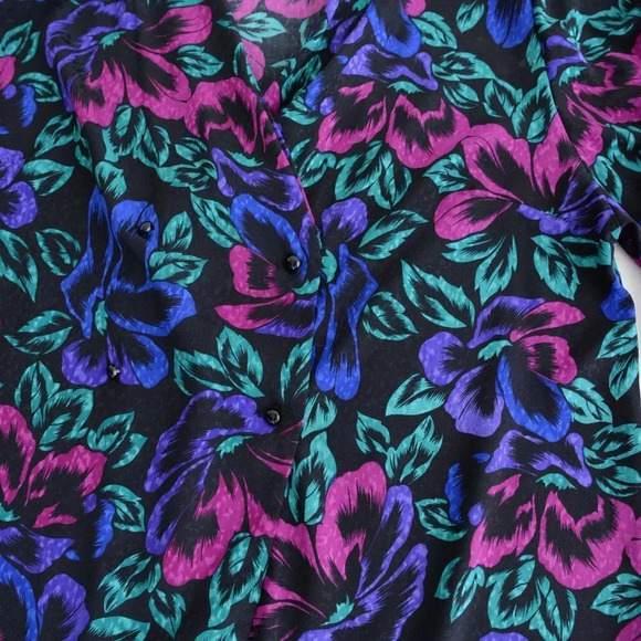 Vintage Lady Dame Plus Black with Floral Design Long Sleeve Button Up Blouse XL - Picture 8 of 14